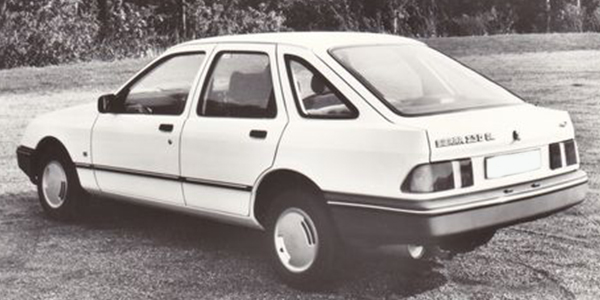 Denne bilen erstattet Ford Taunus i 1982. Hva het modellen? 